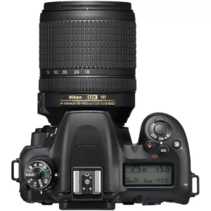 Nikon D7500 + AF-S DX NIKKOR 18-140 mm f/3,5-5,6G ED VR